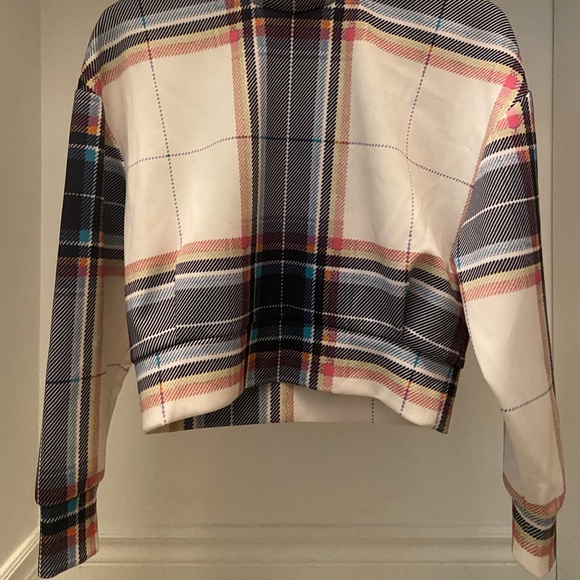 Finders Keepers patterned crop - Picture 4 of 4